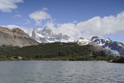 Mount Fitz Roy(3405m)-010412-Lago Capri, Los Glaciares Natl Park, Argentina-#0492.jpg