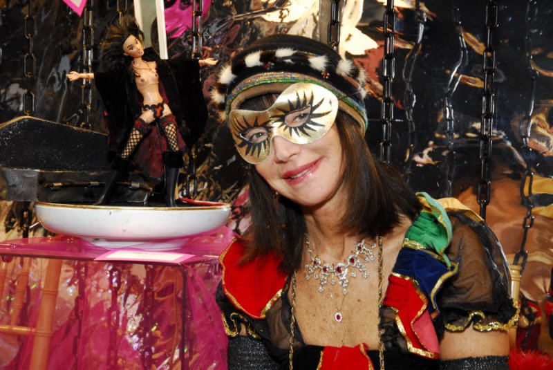 AB 111029 - ArtistsOpeningReception 020.JPG