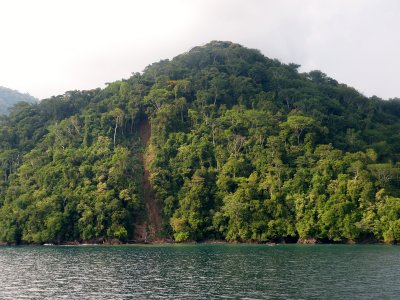 Cruising along the shores of Costa Rica