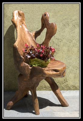 Silla Gaudi en madera de olivo  -  Gaudi chair in olive wood
