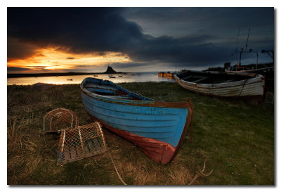 Barca al amanecer - Boat at dawn
