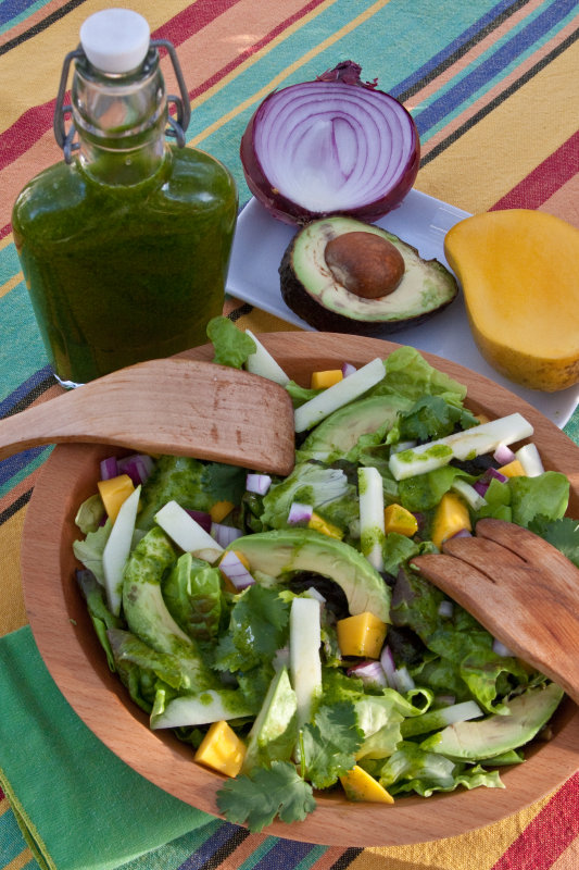 Green Salad with Jicama and Mango