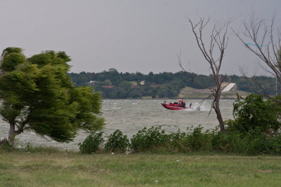 Dallas Fire Rescue Boat heads into the wind...