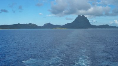 Bora Bora receding in thedistance