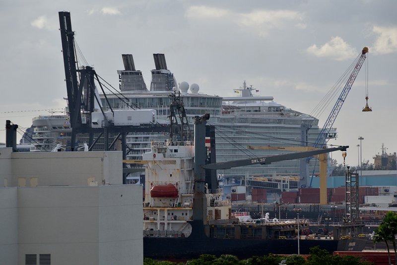 20111203 - Oasis of the Seas - 009 .jpg