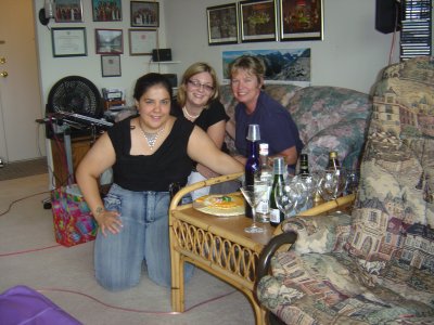 My 2 first guests - Danielle and Debbie