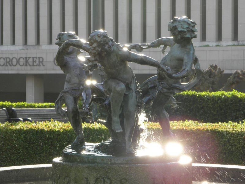 The Flood Fountain at Huntington Park