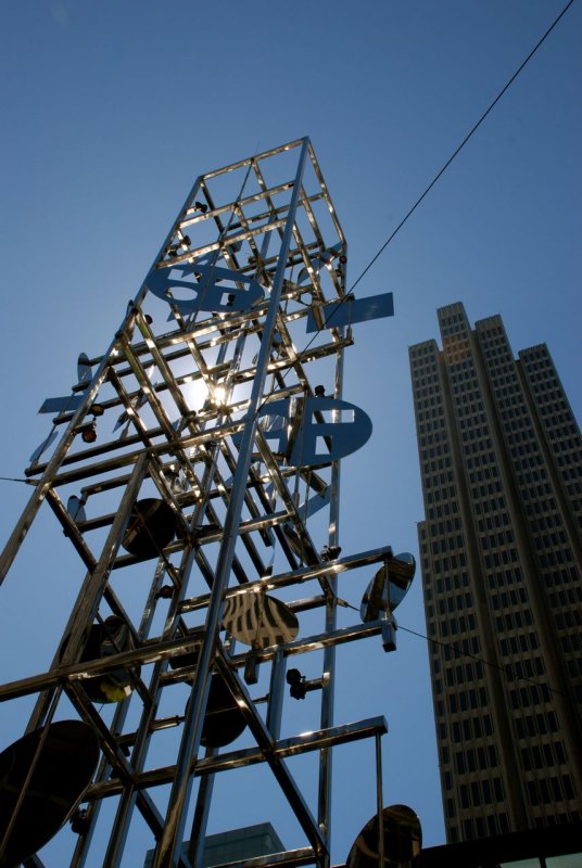 Embarcadero Tower and Sculpture