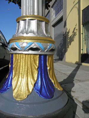 Howard Street Lamp Post