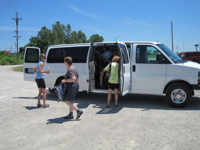 Unloading at the Clinton trailhead.