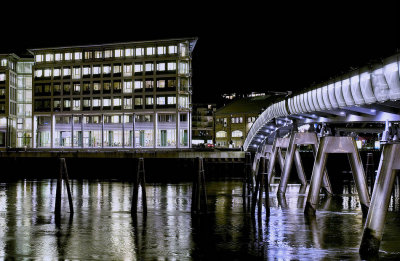 Nedre Elvehavn by Night