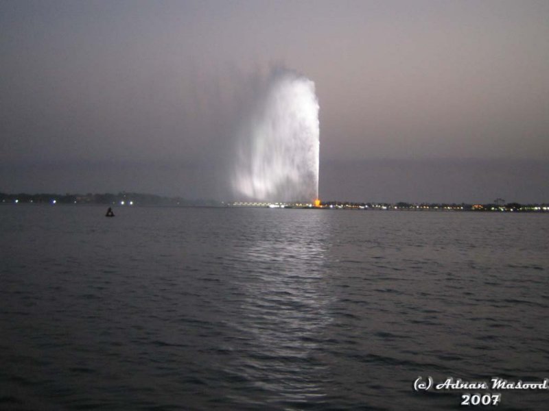 12-Jeddah Fountain.jpg