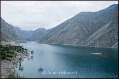 Satpara lake.jpg