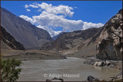 Indus river near Kelis village.jpg