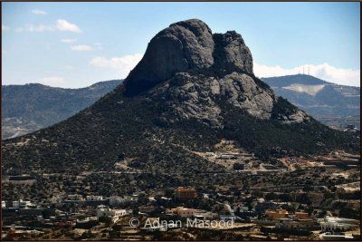 Mountain in Bani Umro.jpg