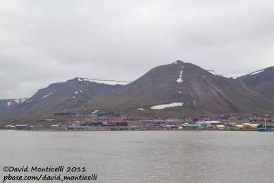Longyearbyen_Svalbard_CV1F2011.jpg
