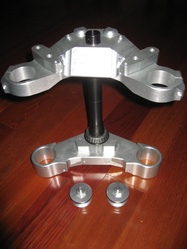 Triple_Clamps 001a.JPG