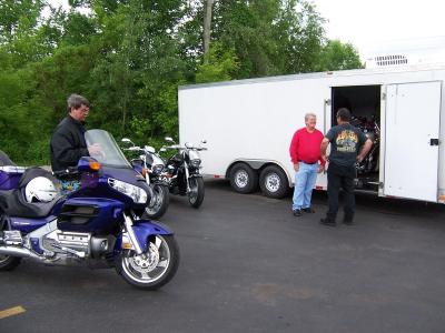 Chris, Hal, and Lamont unloading at Cats Cade