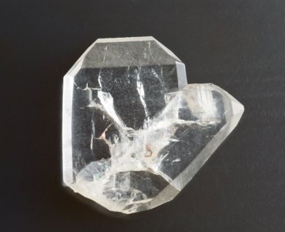 Japan-law twin of quartz, 22 mm, Narushima, Nagasaki, Japan.