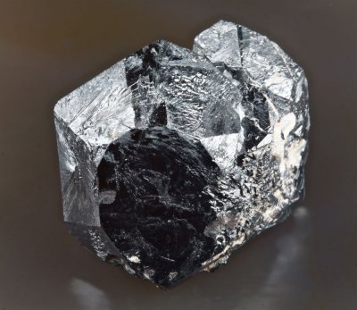 38 mm hematite barrel-form crystal. Shabry Village, Ekaterinburg, Ekaterinburgskaya Oblast', Middle Urals, Urals Region, Russia.