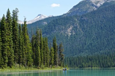 A Kayak Around Emerald Lake