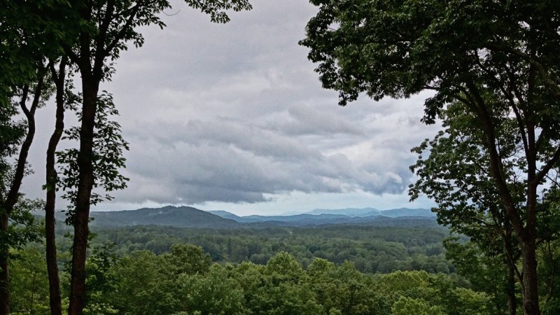EVENING CLOUDS IN WESTERN NORTH CAROLINA  -  ISO 1600