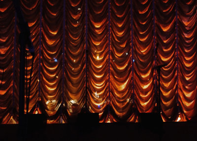 THE CHORUS' VIEW DURING THE SHOW, WHEN THE MIDDLE CURTAIN IS DOWN