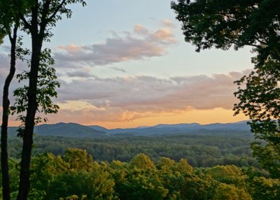 A BEAUTIFUL WESTERN NORTH CAROLINA SPRING EVENING  -  AN IN-CAMERA HDR IMAGE (6 COMBINED IMAGES)