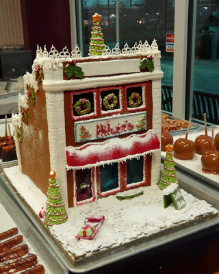 GINGERBREAD STORE - ISO 200