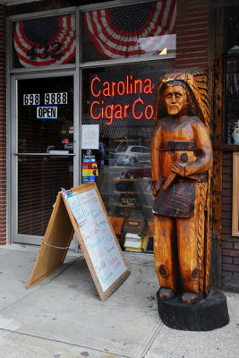 TOBACCO STORE - ISO 200