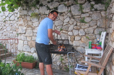 jon cooking his BBQ