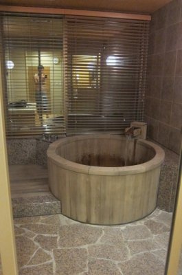 hot spring room