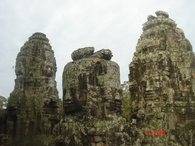 bayon temple heads