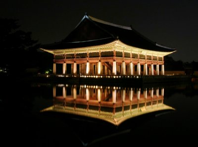 Palace at night - May 2012
