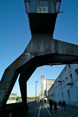Dusseldorf: Crane