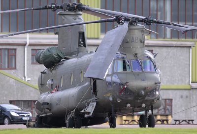 ChinookHC2_ZA671_ADX2.jpg