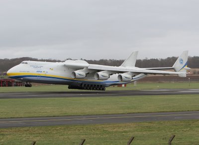An225_UR82060_PIKSmall2.jpg