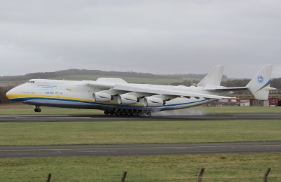 An225_UR82060_PIKSmall1.jpg