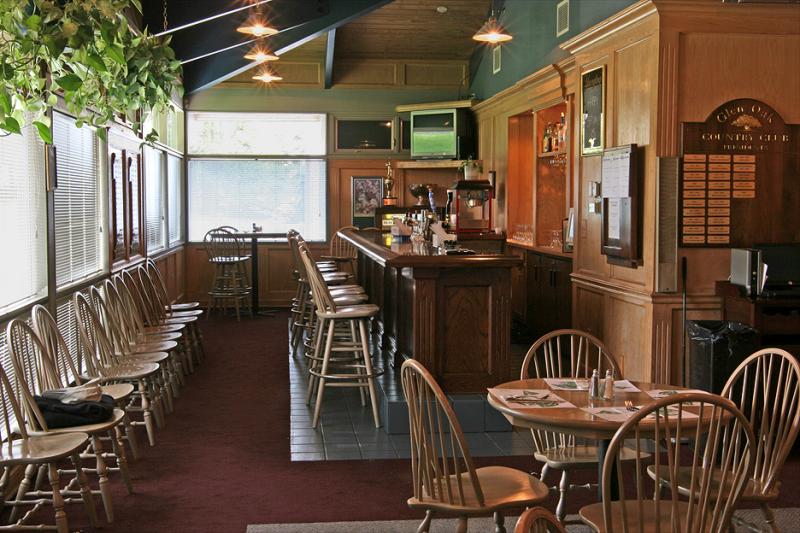 The Restaurant, Bar and Banquet Facilities at the Glen Oak Country Club