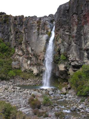Taranaki Falls3.JPG
