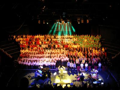 Aka Moon et le Choeur de 600 Enfants - Cirque Royal - Concert du samedi 12 novembre 2005.