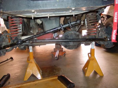 Putting new Currie streeing on my Jeep !!!!