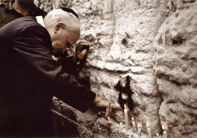 david ben gurion, at Wailing Wall, jerusalem