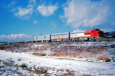 Former Santa Fe F7A #347C leads promotional movie special 1989