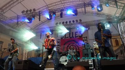 DWAYNE DOPSIE AND THE ZYDECO HELLRAISERS