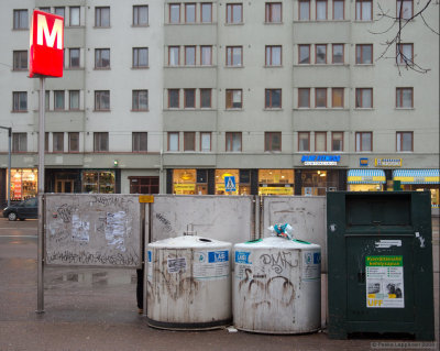 Keep the city clean / Metro