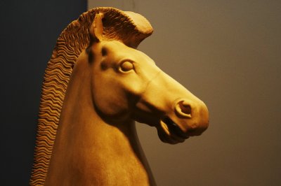 Anterior part of a horse statue - 490-480 BC