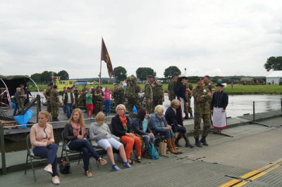 230_n4dd4-wandelaars-cuijk.jpg