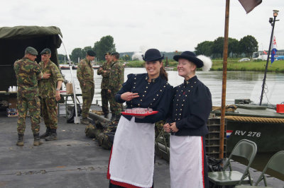 237_n4dd4-wandelaars-cuijk.jpg
