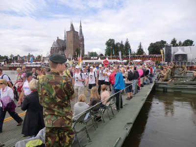 254_n4dd4-wandelaars-cuijk.jpg